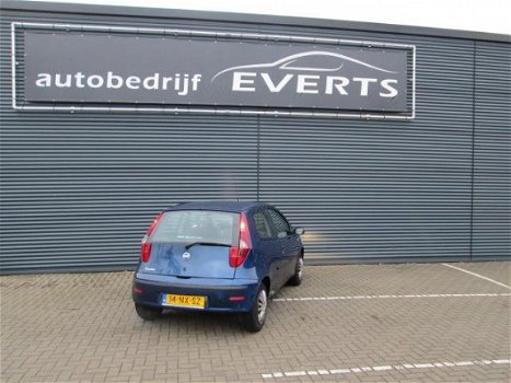 Fiat Punto - 1.2 Sound airco super onderhouden auto rijd perfect alle facturen aanwezig meeneem prij - 1