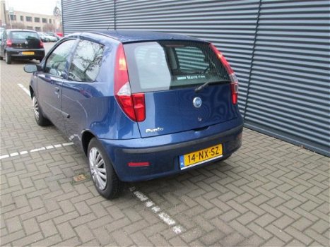 Fiat Punto - 1.2 Sound airco super onderhouden auto rijd perfect alle facturen aanwezig meeneem prij - 1