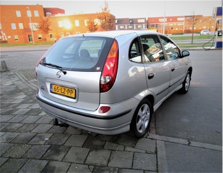 Nissan Almera Tino - 1.8 Tekna /mooie auto/achteruit camera/airco/navi/3e eigenaar/nap/nw apk - 1