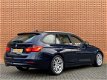 BMW 3-serie Touring - 318d High Executive | Panoramadak | Parkeersensoren | Keyless Go | Leer | Crui - 1 - Thumbnail