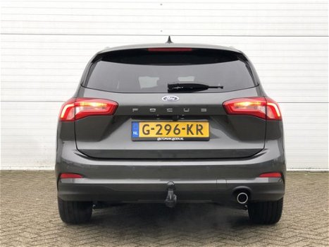 Ford Focus Wagon - 1.0 126pk Titanium Luxe-uitvoering RIJKLAAR automatische airco, wegklapbare trekh - 1