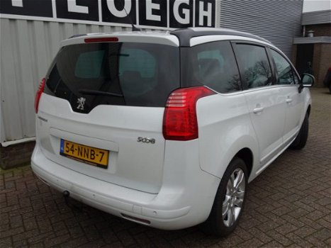 Peugeot 5008 - 1.6 HDiF GT 7-Persoons HeadUp Pano Navi Clima EXPORT - 1