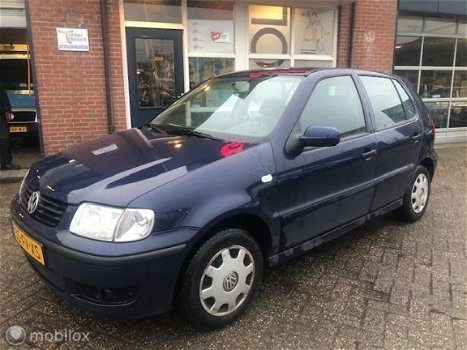 Volkswagen Polo - 1.4 - 1