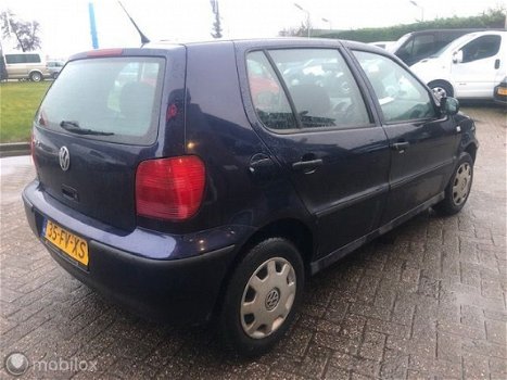 Volkswagen Polo - 1.4 - 1