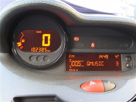 Renault Twingo - 1.2-16V Dynamique Climate control + cruise control + LM Velgen + NL Auto NAP - 1