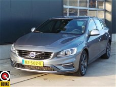 Volvo V60 - 2.0 D2 R-Desing Standkachel