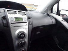 Toyota Yaris - 1.3 VVTi Terra