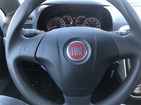 Fiat Grande Punto - 1.3 M-Jet Actual super zuinig met apk - 1