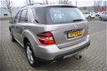 Mercedes-Benz M-klasse - 320 CDI marge Grijs kenteken Xenon, pdc V/A, navi, cruise, elek stoelen - 1 - Thumbnail