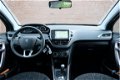 Peugeot 2008 - 1.2 PureTech 82pk Aut. Active | Airco | Panoramadak | Cruise | 1e eigenaar - 1 - Thumbnail