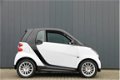 Smart Fortwo coupé - 1.0 mhd Pure AUTOMAAT / NAVI / PANORAMADAK / 33000 KM - 1 - Thumbnail