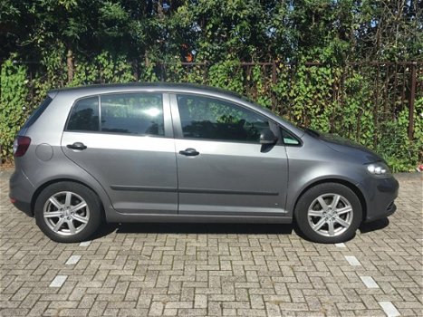 Volkswagen Golf Plus - 1.6 FSI 115PK Trendline | Navi | Trekhaak | Keurige auto | - 1