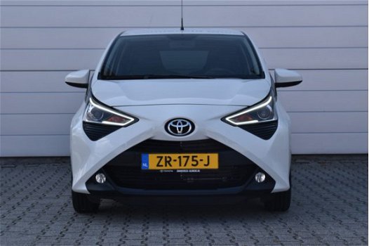 Toyota Aygo - 1.0 VVT-i x-joy 2019 CLimate control- privacy glass- alu velgen - 1