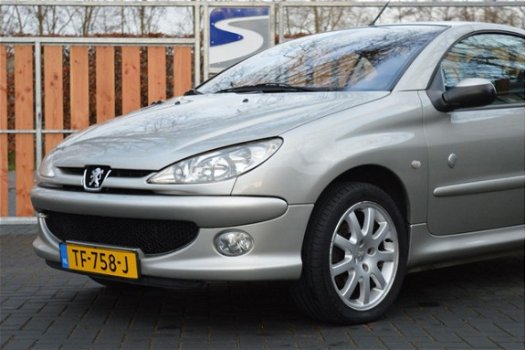 Peugeot 206 CC - 2.0-16V Roland Garros - 1