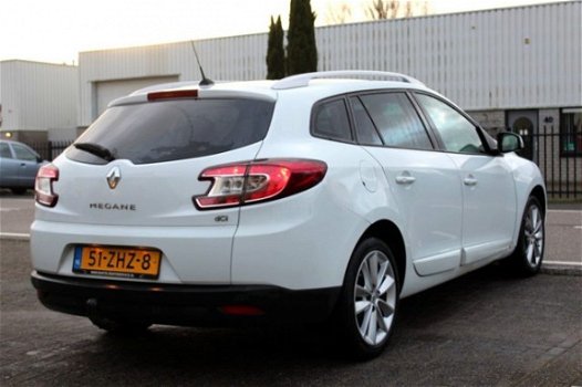 Renault Mégane Estate - Megane 1.5 DCI 110pk Collection + Navi + Lmv + Pdc + Ecc - 1