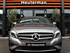 Mercedes-Benz A-klasse - A250 Ambition Aut./ Leder/ Navigatie/ Xenon/ Camera