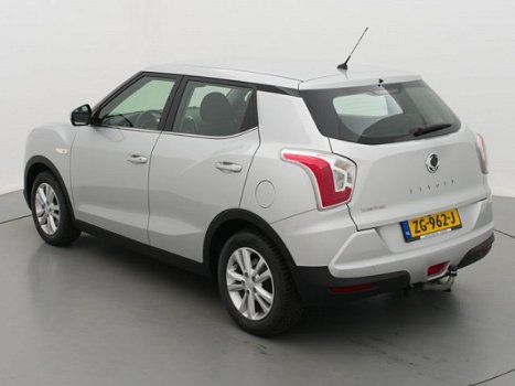 SsangYong Tivoli - 1.6 Crystal CAMERA LED TREKHAAK - 1