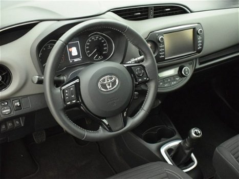Toyota Yaris - 1.0 VVT-i Aspiration 5-DRS NAVI CAMERA CRUISE - 1