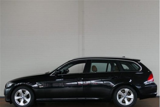 BMW 3-serie Touring - BVWJ 2012 320d Efficient Dynamics Edition Luxury Line XENON / LEER / SCHUIF.KA - 1