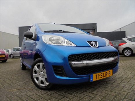 Peugeot 107 - 1.0-12V XR Navi. Airco. Radio-CD APK 10-2020 - 1