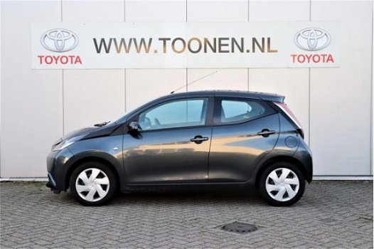 Toyota Aygo - 1.0 VVT-i x-play 1e eigenaar-Navigatie-Airco-Elektrische ramen - 1