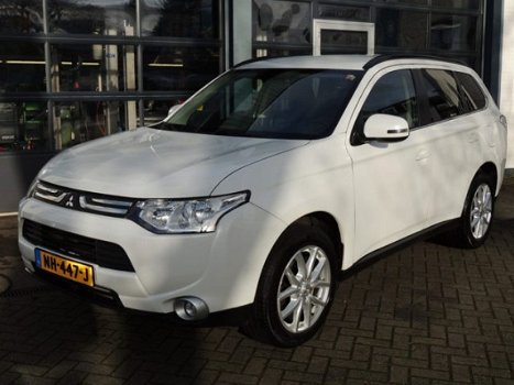 Mitsubishi Outlander - 2.0 CLEARTEC INSTYLE 4WD - 1