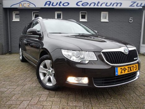 Skoda Superb Combi - 1.6 TDI AMBITION half leder stoelverw. xenon navi el mem - 1