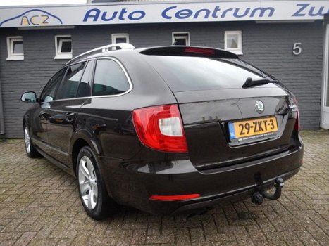 Skoda Superb Combi - 1.6 TDI AMBITION half leder stoelverw. xenon navi el mem - 1