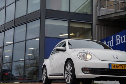 Volkswagen Beetle - 1.2 TSI Design Airco+Cruise control+17