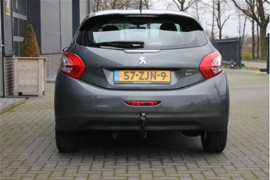 Peugeot 208 - 1.4 e-HDi Blue Lease / Automaat / Trekhaak / 4 Nieuwe banden / PDC / 2e eigenaar / Han - 1