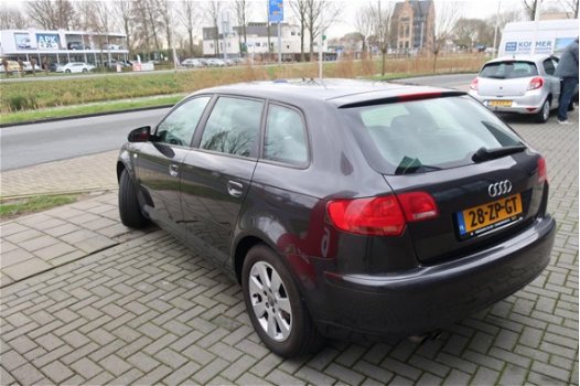 Audi A3 Sportback - 1.8 TFSI Ambiente Pro Line - 1