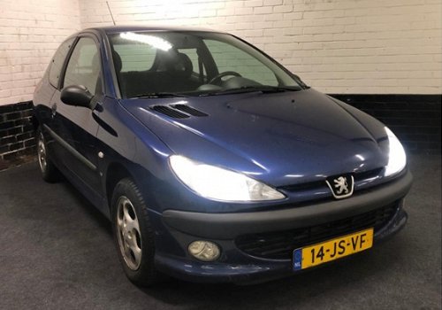 Peugeot 206 - 1.4 XS APK TOT JAN-2021.Radio met k4, LM velgen - 1