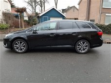 Toyota Avensis Wagon - 1.8 VVTi Dynamic Business