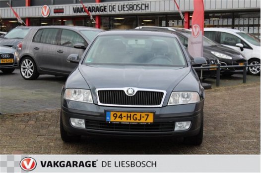 Skoda Octavia - 1.6 Ambiente LPG, airco, trekhaak, nap, onderhoud historie aanwezig - 1