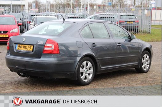 Skoda Octavia - 1.6 Ambiente LPG, airco, trekhaak, nap, onderhoud historie aanwezig - 1