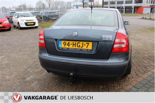 Skoda Octavia - 1.6 Ambiente LPG, airco, trekhaak, nap, onderhoud historie aanwezig - 1