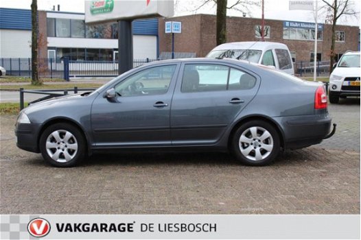 Skoda Octavia - 1.6 Ambiente LPG, airco, trekhaak, nap, onderhoud historie aanwezig - 1