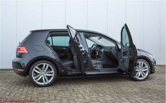 Volkswagen Golf - 1.4 TSI 140pk ACT Highline 5-Deurs. 18