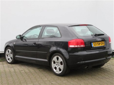 Audi A3 - 1.6 FSI Ambition - 1