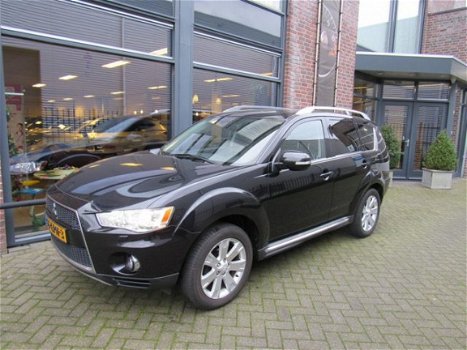 Mitsubishi Outlander - 2.4 MPI 125KW 4WD CVT Instyle - 1