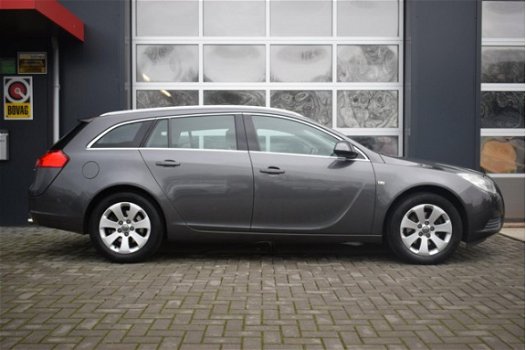 Opel Insignia Sports Tourer - 1.6 T Sport 180 PK PDC/Clima/Cruise - 1