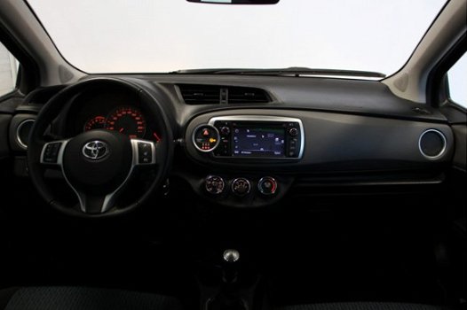 Toyota Yaris - 1.3 Aspiration | 1e Eigenaar | Dealer Onderhouden | Navi | Trekhaak | - 1