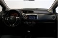 Toyota Yaris - 1.3 Aspiration | 1e Eigenaar | Dealer Onderhouden | Navi | Trekhaak | - 1 - Thumbnail