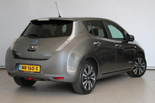 Nissan LEAF - Business Edition 30 kWh € 399, - p/m Operational lease | 1e Eigenaar | Dealer Onderhou - 1