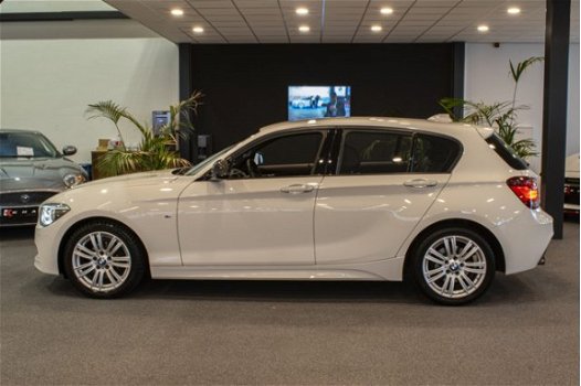 BMW 1-serie - 116i M-SPORT *NIEUWJAARKNALLERS* | 2X M-PAKKET | BI-XENON | NAVI GROOT | AUTOMAAT | LE - 1