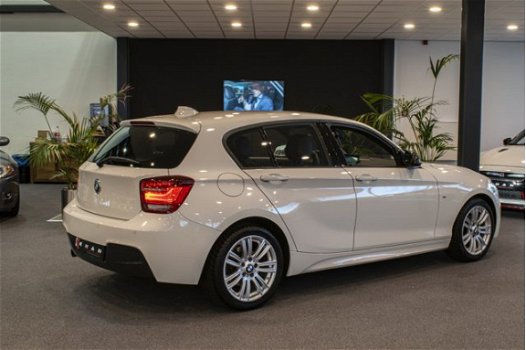 BMW 1-serie - 116i M-SPORT *NIEUWJAARKNALLERS* | 2X M-PAKKET | BI-XENON | NAVI GROOT | AUTOMAAT | LE - 1