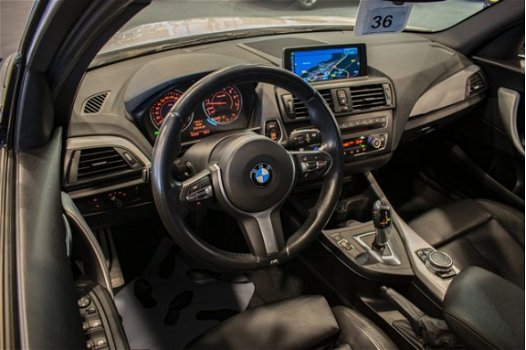 BMW 1-serie - 116i M-SPORT *NIEUWJAARKNALLERS* | 2X M-PAKKET | BI-XENON | NAVI GROOT | AUTOMAAT | LE - 1