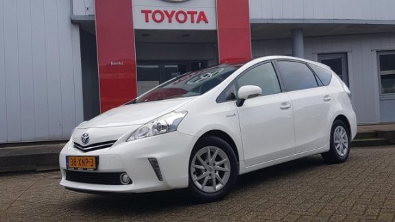 Toyota Prius Wagon - 1.8 Aspiration 7-pers | Panoramadak | Smart Entry | HUD - 1