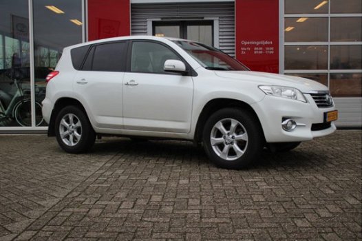 Toyota RAV4 - 2.0 VVTi Executive Business - 1