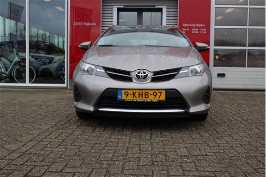 Toyota Auris - 1.3 Comfort met lichtmetalen velgen en trekhaak - 1